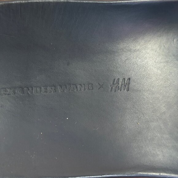 Alexander Wang x H&M Black Leather Slides - 10 - Picture 9 of 13